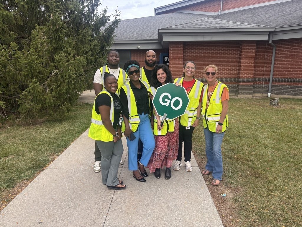 msdwarren's tweet photo. It’s FRIDAY!  It was a short week for our students, with Parent-Teacher Conferences wrapping up today. Wishing our students, staff, and families a safe and relaxing Fall Break! 🍂 #WarrenWill https://t.co/Oh6YF7v7tx