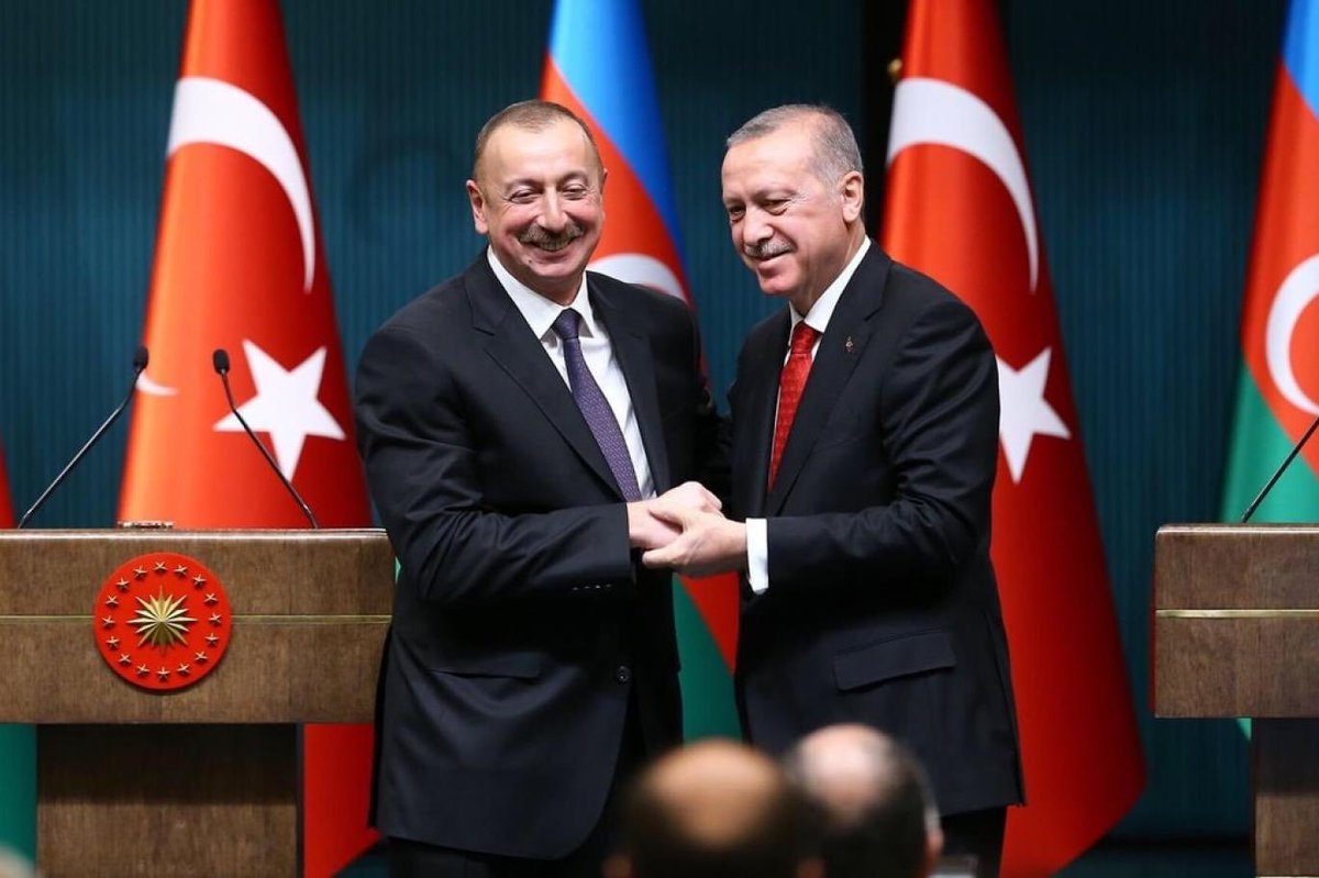 em_ir3734's tweet photo. Söylesene be Reis bu kadar ihaneti nasıl kaldırıyorsun https://t.co/hv7nmPpwb0