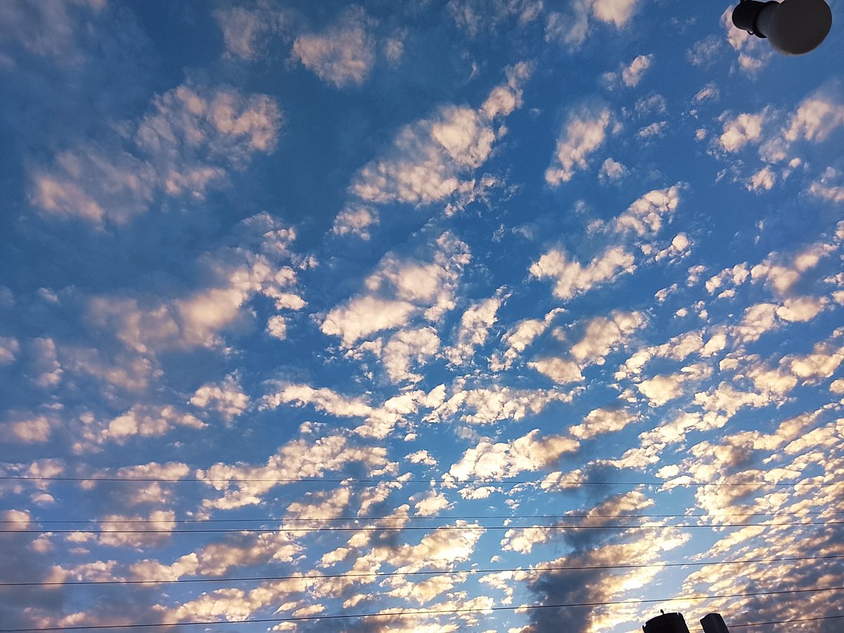 MilyHaruno5's tweet photo. 🌄 https://t.co/XJrJmtzWfD