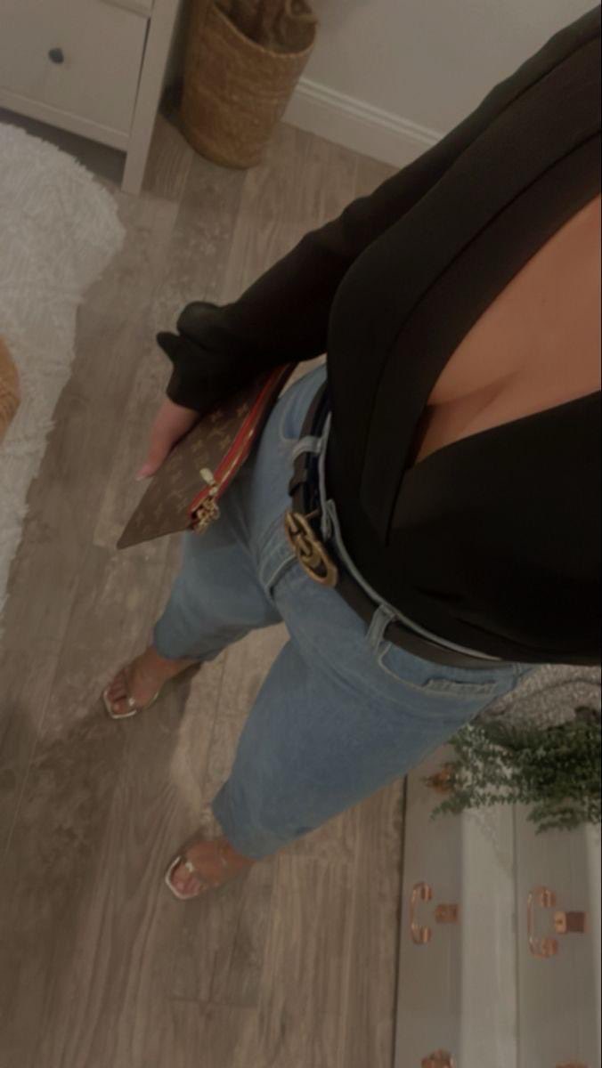 goddeslenja's tweet photo. Willkommen in meinem Reich. 👑

Hier wird nicht gebettelt.
Hier wird nicht gefordert.
Meine Aufmerksamkeit gibt es nicht umsonst.

Du willst dich mir nähern? Dann mach es richtig.

Tribut zuerst.
Dienen statt diskutieren.

#Findom #Finanzdomina #FindomGoddess #Tribute #Goddess https://t.co/db09qrIXB3