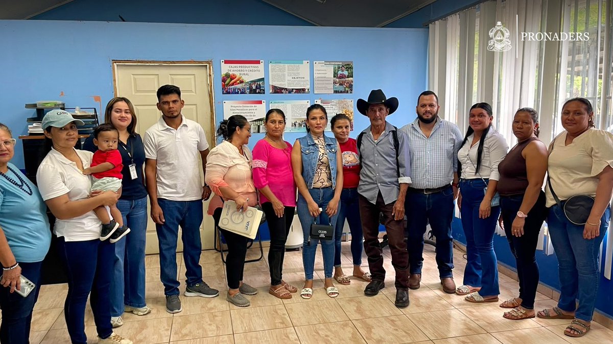 pronaders_hn's tweet photo. 📍 Choluteca.
🧩🇭🇳 #PRONADERS, junto al #INA y #SENPRENDE, avanza en la recepción de solicitudes para la conformación de #CajasRurales, fortaleciendo la organización y los servicios financieros comunitarios. 👥💰
#UnGobiernoQueHace https://t.co/mdRXw46HeZ