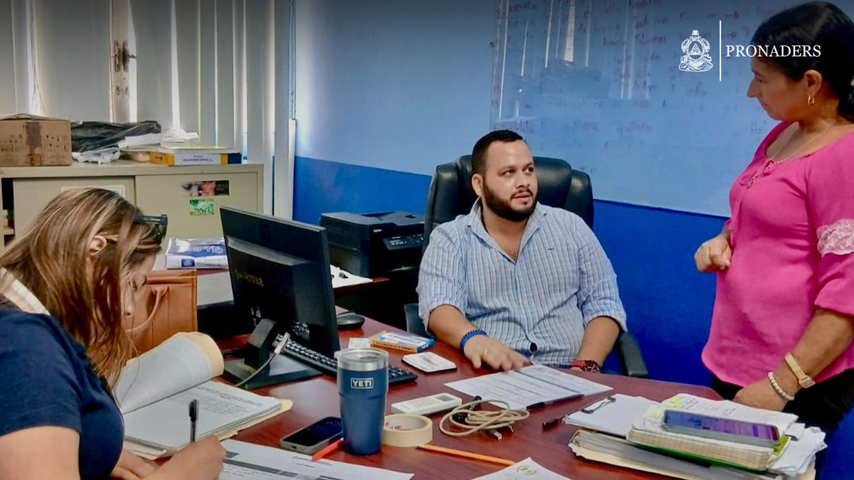 pronaders_hn's tweet photo. 📍 Choluteca.
🧩🇭🇳 #PRONADERS, junto al #INA y #SENPRENDE, avanza en la recepción de solicitudes para la conformación de #CajasRurales, fortaleciendo la organización y los servicios financieros comunitarios. 👥💰
#UnGobiernoQueHace https://t.co/mdRXw46HeZ