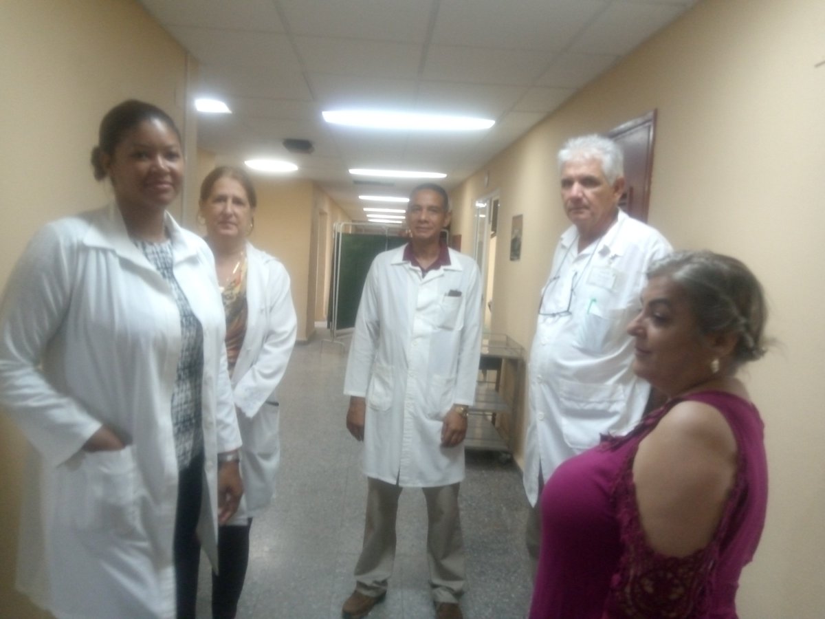 Dra_SandraR's tweet photo. Como parte del sistema de trabajo de la @SaludDPinar visitamos el hospital Abel Santamaría Cuadrado en el servicio de Cardiología intercambiamos con sus trabajadores y evaluamos las acciones de mantenimiento constructivo que se realizan.
#CubaPorLaVida
@YamileRamosCord https://t.co/Fs3I9n3nks