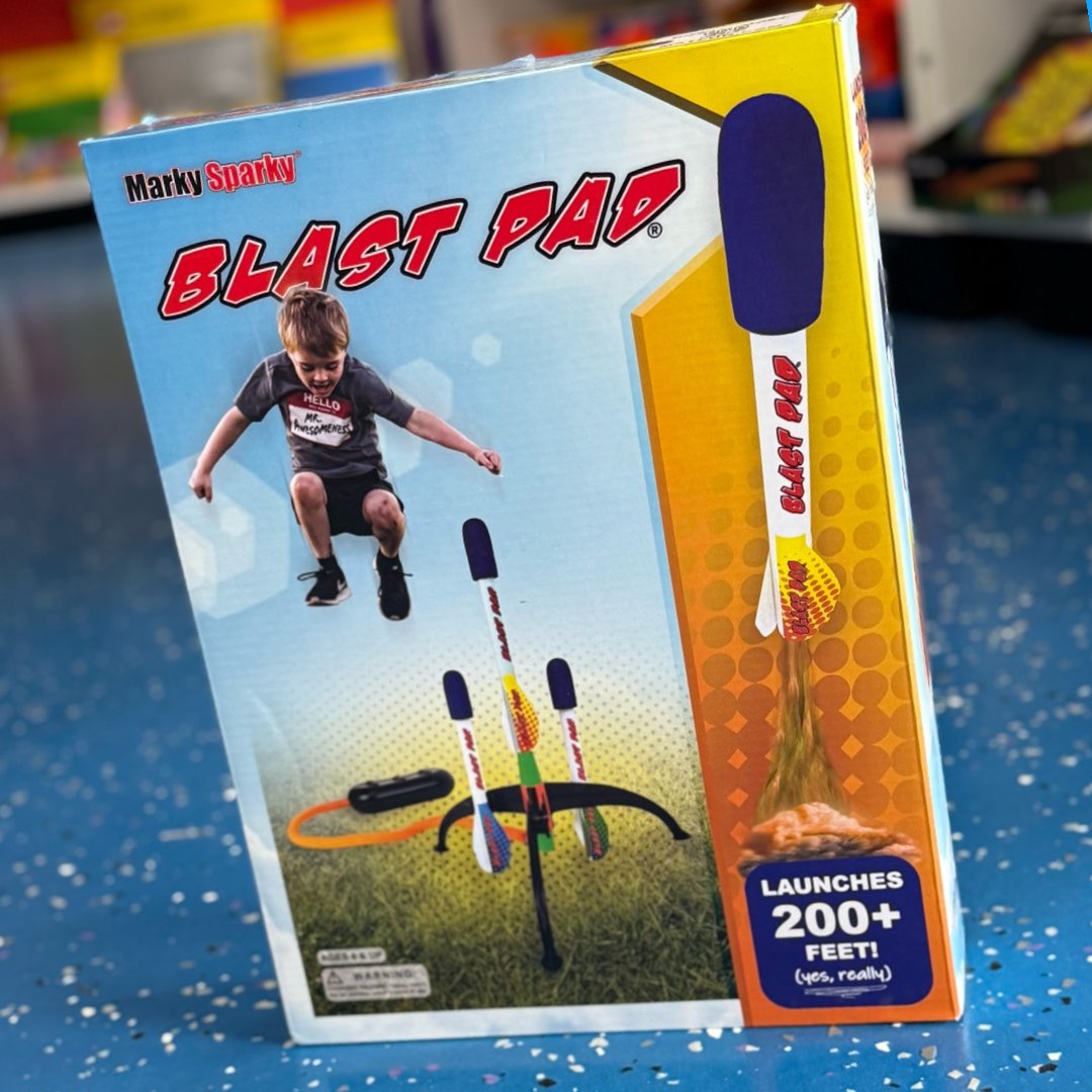 ImagineThatKS's tweet photo. 3 2 1 Blast Off! Sky is the limit, so how high can you jump?
#ImagineThatToys #BlastPad #rockets https://t.co/DwB7nqhbdg