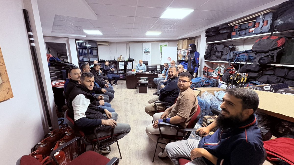imhsarkonya's tweet photo. İMH Konya Arama ve Kurtarma Akreditasyon Ekibi olarak, yeni dönem planlamamızı yapmak ve hedeflerimizi belirlemek üzere bir araya geldik. https://t.co/x4yjiJ8pp3