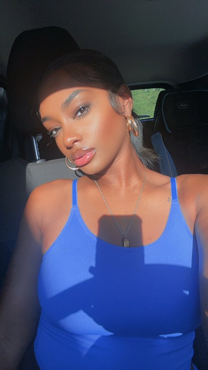 Crownedblackgrl's tweet photo. I know ya missed me 🥰 https://t.co/xsVatXkMjX