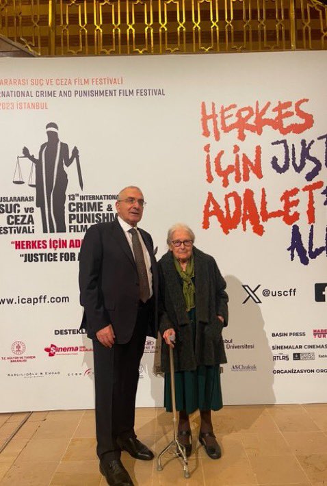 AdemSozuer's tweet photo. "İnatla umutluyum bu bir yaşam felsefesi"
Prof. Dr. İona Kuçuradi

13.Uluslararası Suç ve Ceza Film Festivalinde @USCFF Akademik onur ödülü takdim ettiğimiz hocamız vefat etti. Çalışmaları da  ve şahsiyeti de yüksek nitelikteydi.
Eserleriyle yaşayacaktır.. https://t.co/pFotJkuH6f