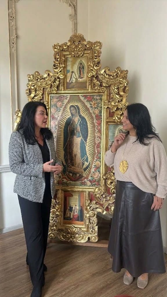 MargaritaRepo's tweet photo. n reunión con la Ministra de Cultura @PaolaHolguin una mujer valiente, íntegra y trabajadora, digna representante de la mujer antioqueña. 

Confío plenamente en la Patria Milagro, porque reconozco el liderazgo, la transparencia y efectividad en sus ministros. 

@AndresJRendonC https://t.co/2QZ1DECXKY