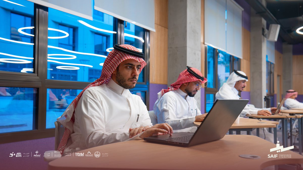 saifair_sa's tweet photo. مرحلة التقييم الأولى تنطلق في سيف 🔍

جانب من أعمال التحكيم الأولي لمشاريع معرض ومسابقة سيف، حيث تقيّم اللجان المشاريع المشاركة وما تقدمه من ابتكارات وحلول تقنية في مختلف مجالات المنافسة.

SAIF’s First Evaluation Stage Begins 🔍

Highlights from the preliminary judging of projects at SAIF, where panels assess participating projects, their innovations, and technical solutions across various competition categories.

#SAIF2026 | #معرض_ومسابقة_سيف