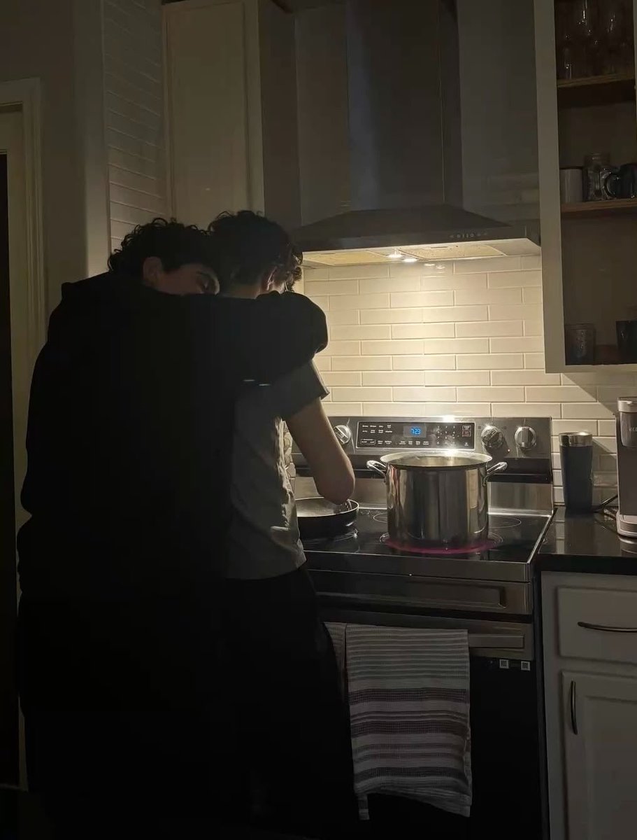 lilindblad's tweet photo. mini MUY MINI au #diordan || adolescentes 

vivir con tu novio estando en el último semestre de la prepa no puede ser tan difícil… verdad? 

O

situaciones random desde que 🚗 y 🔔 deciden que ya tienen edad para juntarse https://t.co/c2ROslh8jq