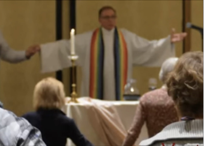 ProtecttheFaith's tweet photo. What we are witnessing in Synodality is treason against the Church

Many of the cardinals, bishops, priests, deacons and laity are traitors to Christ

The Bergoglians accuse those who uphold the Catholic Faith of being schismatics

but the truth is that the Bergoglians have placed themselves outside the communion of the Church