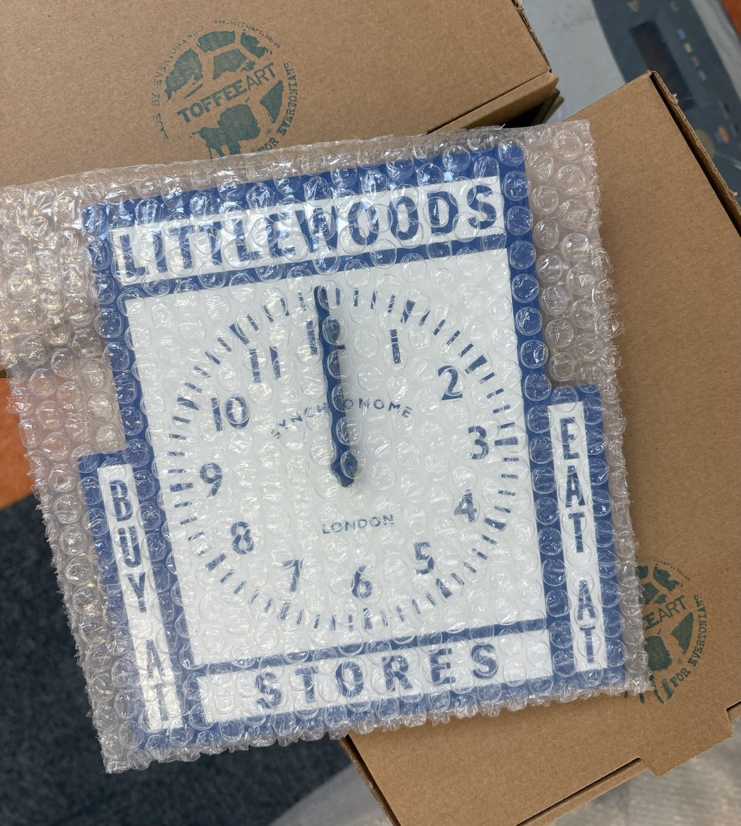 ToffeeArt's tweet photo. ⏰ Last few of the first 50 stock ready to send… 

🙌🏼 Thanks to everyone who has bought so far. 

#EFC #UTFT https://t.co/uWcllUBM1N
