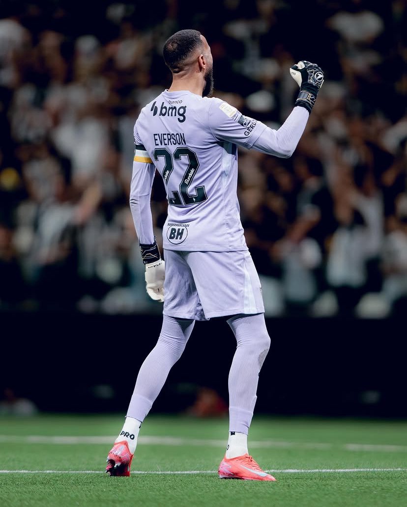 bbellags's tweet photo. me deram roxo

responda e eu te dou uma cor pra associar com seus favs https://t.co/EKzadfG4OY