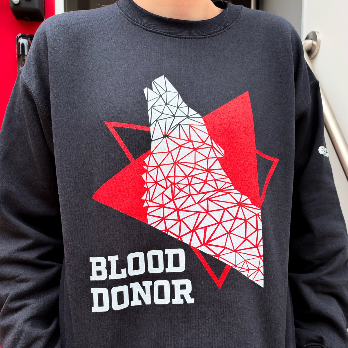 BloodConnection's tweet photo. Give blood and look good doing it when you give blood at NC State on Wednesday, October 14th or Thursday, October 15th. Earn $20 TBC Rewards + an exclusive sweatshirt*. *while supplies last.

🔗https://t.co/03Fa6AQSqx https://t.co/px9T8GUQxY