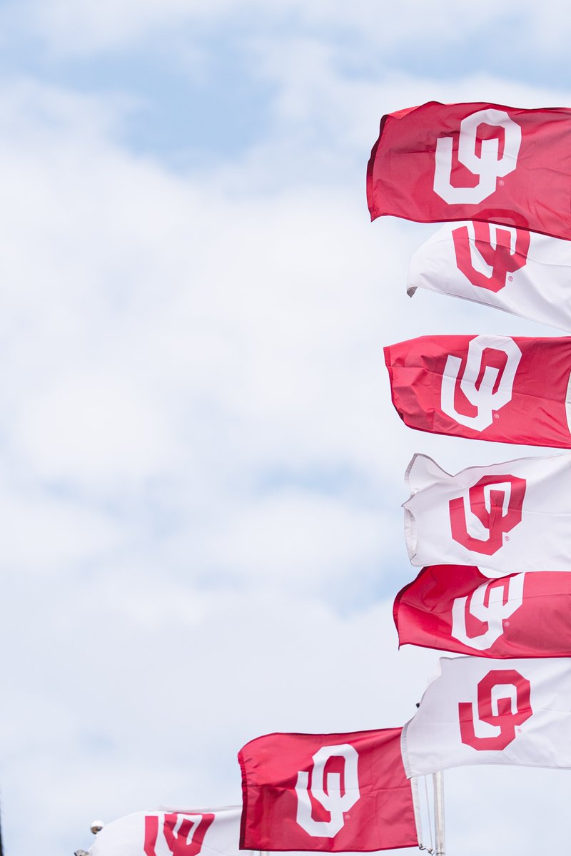 OU_Softball's tweet photo. see the Sooners tomorrow at 1!

🆚 » Tarleton State
🎟️ » https://t.co/G6glYWdhUi
🏟️ » gates open at noon
ℹ️ » 'This is Oklahoma' poster giveaway &amp; postgame autographs https://t.co/kw0zQoxw0Z