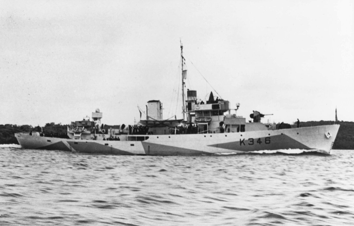 ReadyAyeReady's tweet photo. HMCS WHITBY #RCN #Ship: Corvette - Revised FLOWER (1942-43 Program). Commissioned: 06-Jun-44. Builder: Marine Industries Ltd., Sorel, Que. readyayeready.com/ships/shipview.php?id=1467&name=WHITBY https://t.co/pqaEm7fOeH