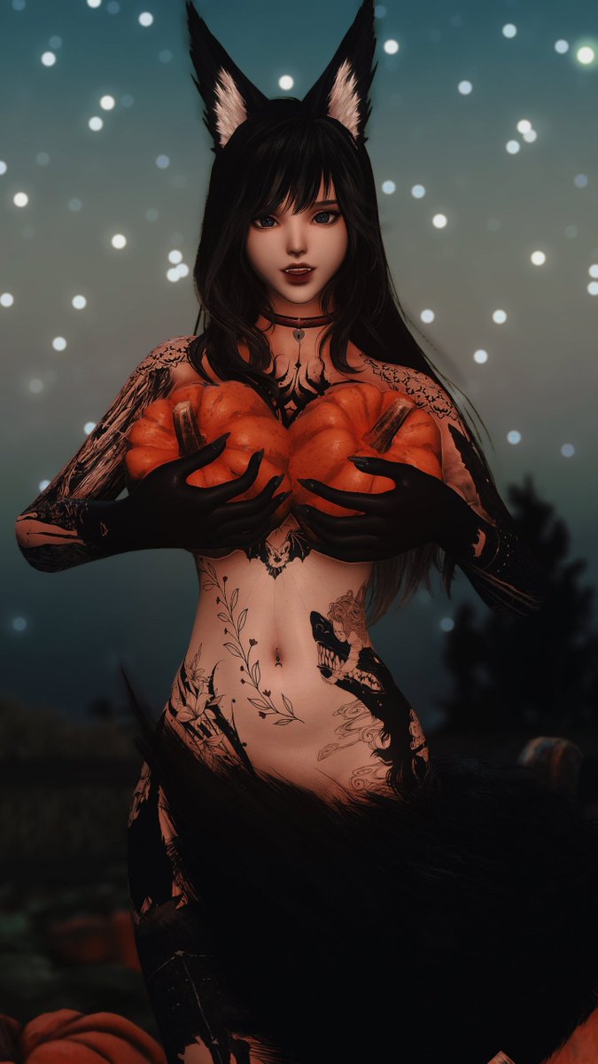 Metillia_FFXIV's tweet photo. Just picking the juiciest pumpkins of the season 🎃 https://t.co/W8hNX9pPjp