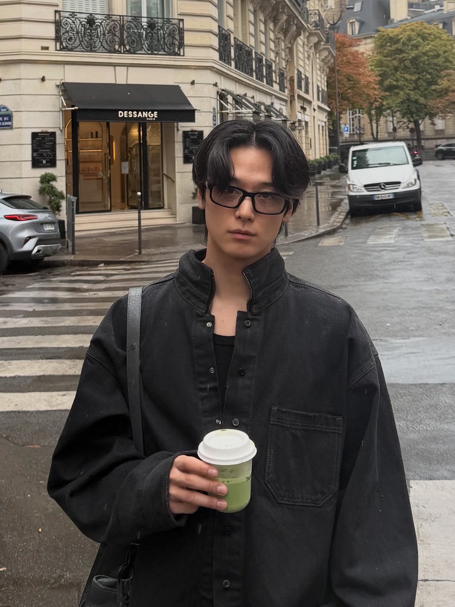 dailyljy's tweet photo. juyeon in rainy paris... https://t.co/KJSdK2DyU2