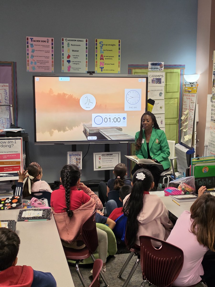 SneedESLibrary's tweet photo. Thanks to our guest readers for coming to read to 2nd &amp; 3rd grade classes @Aliefsneed for I Can Day! https://t.co/VTBmnXh6pA