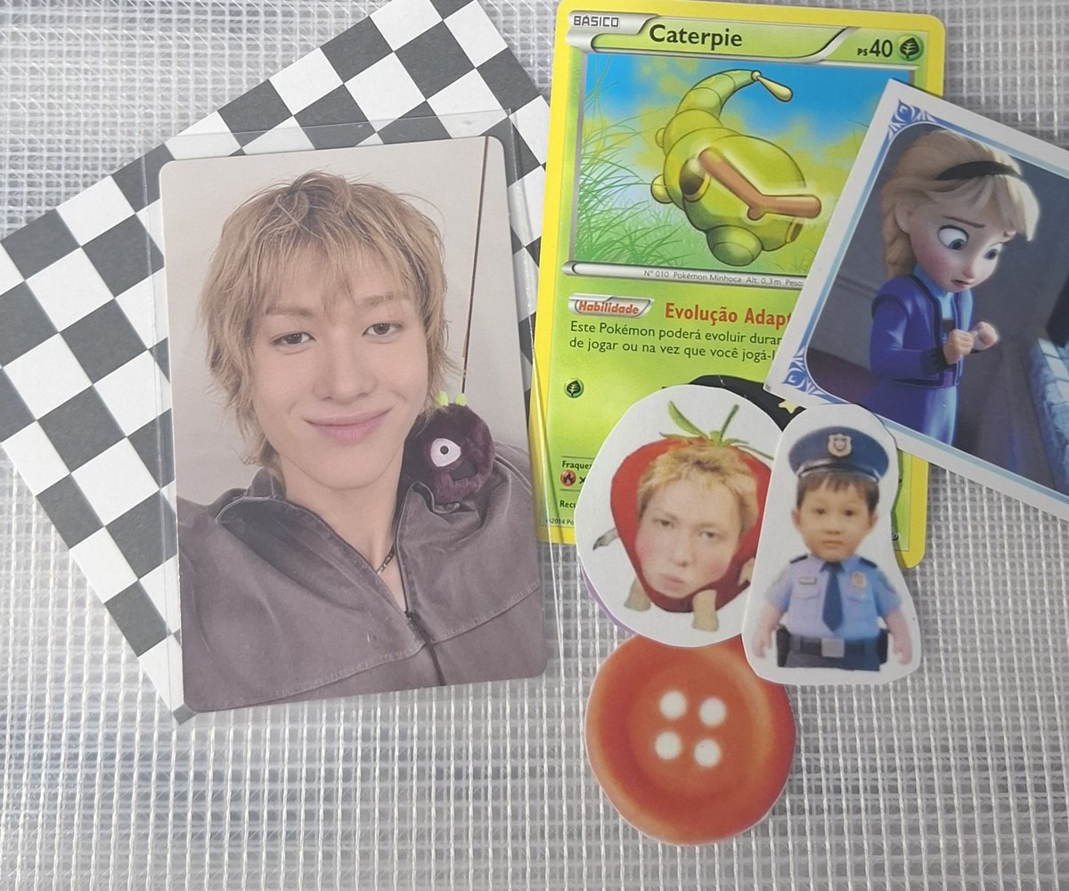 MaceArcana's tweet photo. feedback positivo para @malulucollector , envio ágil, bem embalado e com brindes muito fofos que eu amei ✨ voltaria a comprar com toda certeza! https://t.co/tYxpRAJbo2