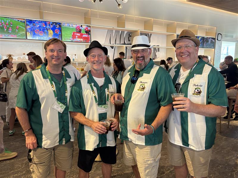 UOAlumni's tweet photo. SoCal Ducks, thanks for making our Mighty Oregon Tailgate at USC one to remember! We did it for 5.
Missed this one? There's still time to travel with us to Ohio State: https://t.co/GHcLs96OiB
#GoDucks #UOAlumni https://t.co/Ye0ruwzpMD