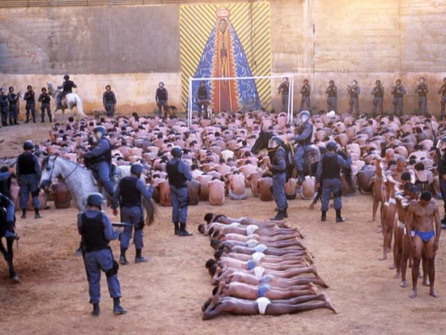 wrkclasshistory's tweet photo. #OtD 2 Oct 1992 the Carandiru massacre took place when military police in São Paulo, Brazil repressed a prison revolt at the Carandiru Penitentiary. 111 prisoners were killed https://t.co/AsEYUxjYUG https://t.co/8DS2DP4L1u