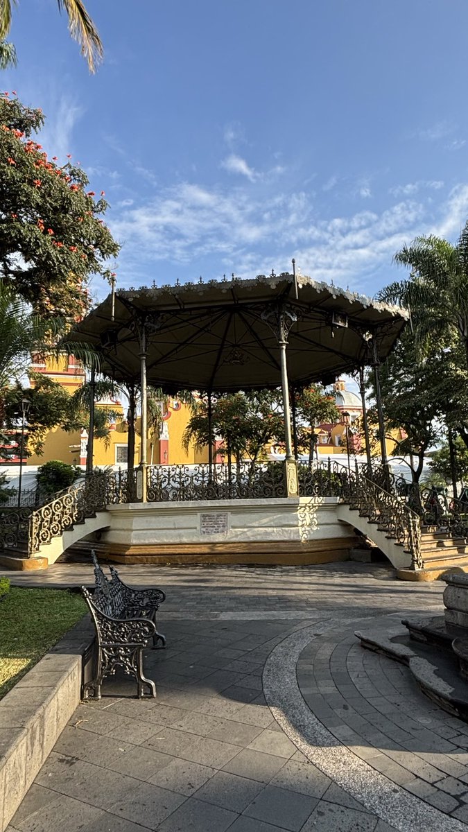 ArtiflxTlax's tweet photo. 2 de octubre #10k ๐๐ปโโ๏ธโ๏ธ
#runningday =#happyday
#SonrieEstasEnOrizaba
#PuebloMagico https://t.co/C4BrJLCnBN