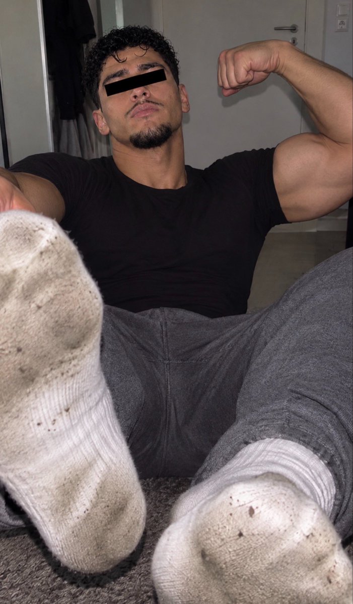cashmasterturke's tweet photo. You better lick it up 🫵🏽

SENT FOR ALPHA💰

#findom #master #paypig #cashmaster #cashalpha #drain #sendcash #finsub #alpha #zahlsklave #zahlschwein https://t.co/wsLSYfxZci