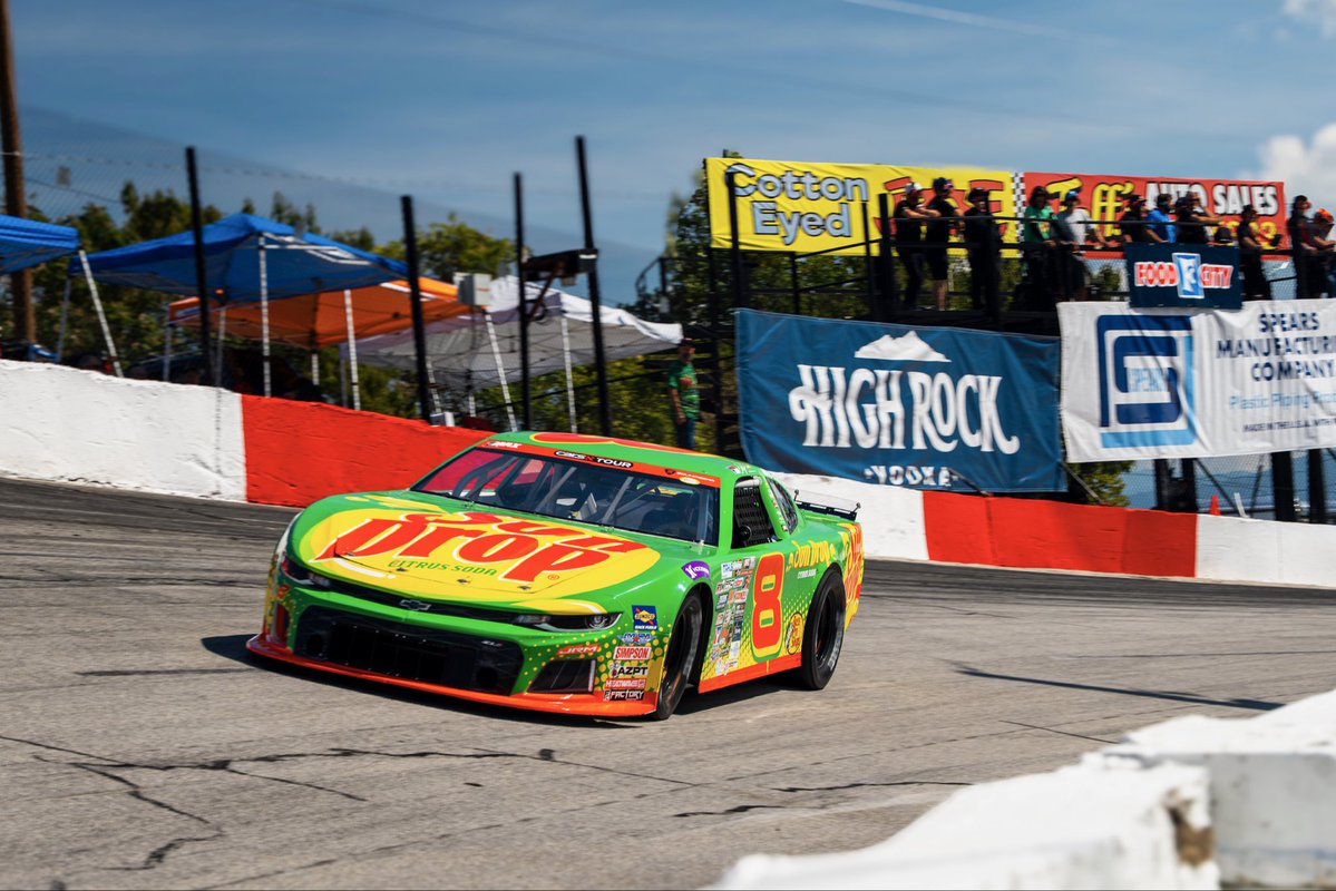 DaleJr's tweet photo. https://t.co/7UJHXXXPPh