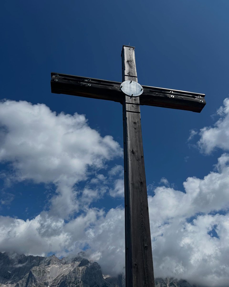 josmaldo's tweet photo. Gipfelkreuz https://t.co/PoRztIDlvK