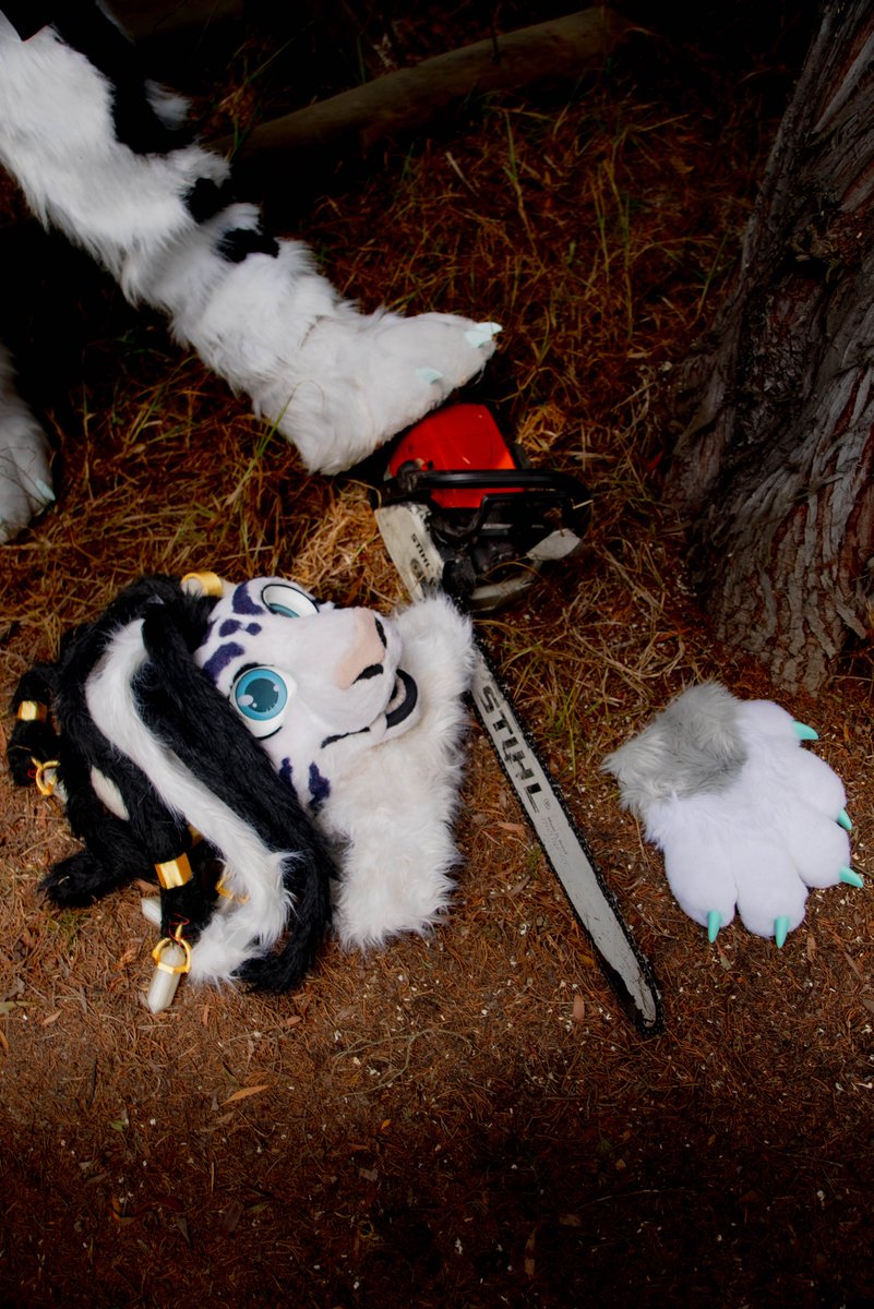 AnggFurMaker's tweet photo. Of course, I know how to use it. https://t.co/ZC6QkYDjgq