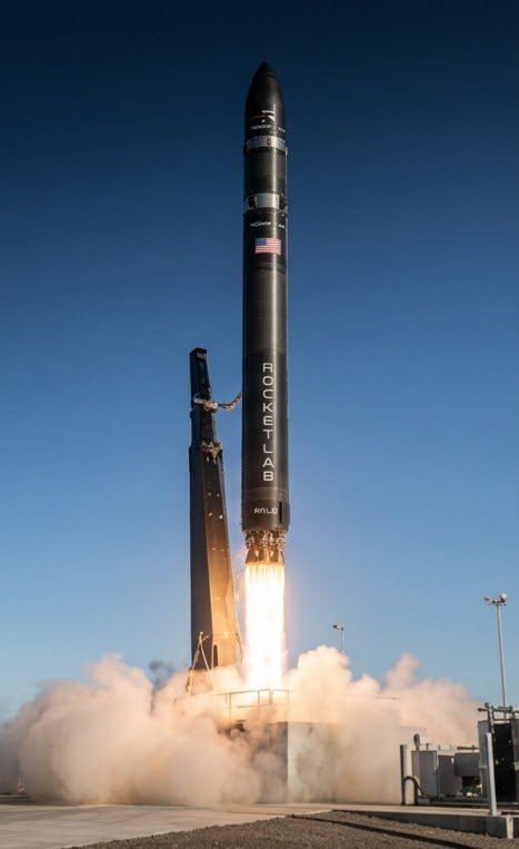 BondCat009's tweet photo. $RKLB $RKLB 
Slow and steady, $RKLB keeps climbing. 🚀
​No hype, no fluff.
​Holding this feels rock solid. https://t.co/FxGol6AObZ