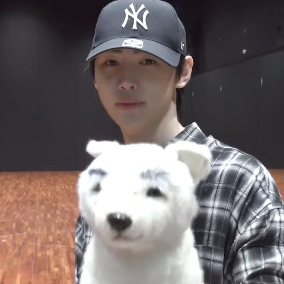 icepirnce's tweet photo. i wonder how my good friend gubaek is doing https://t.co/qDaV7BHrEO