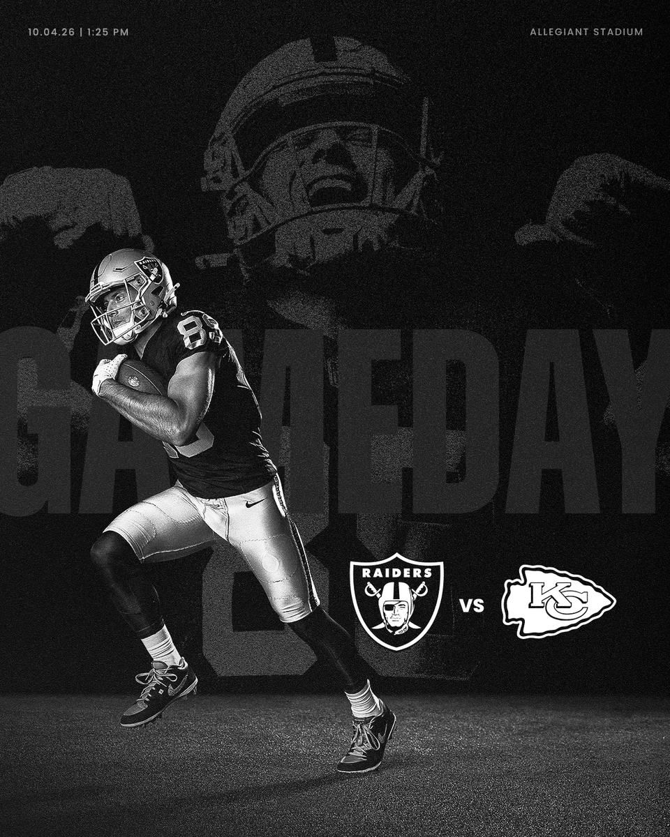 Raiders's tweet photo. A heavyweight bout π₯
#KCvsLV | πΊ @paramountplus https://t.co/8vtGELEQzQ