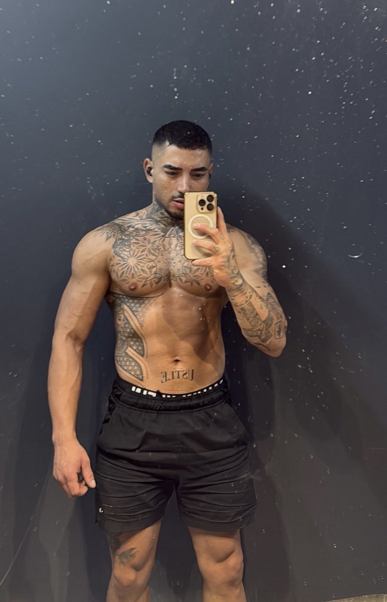 jhonadrianoo's tweet photo. #gym #fitseptember #fit #gay https://t.co/QpuKJ0LLHW