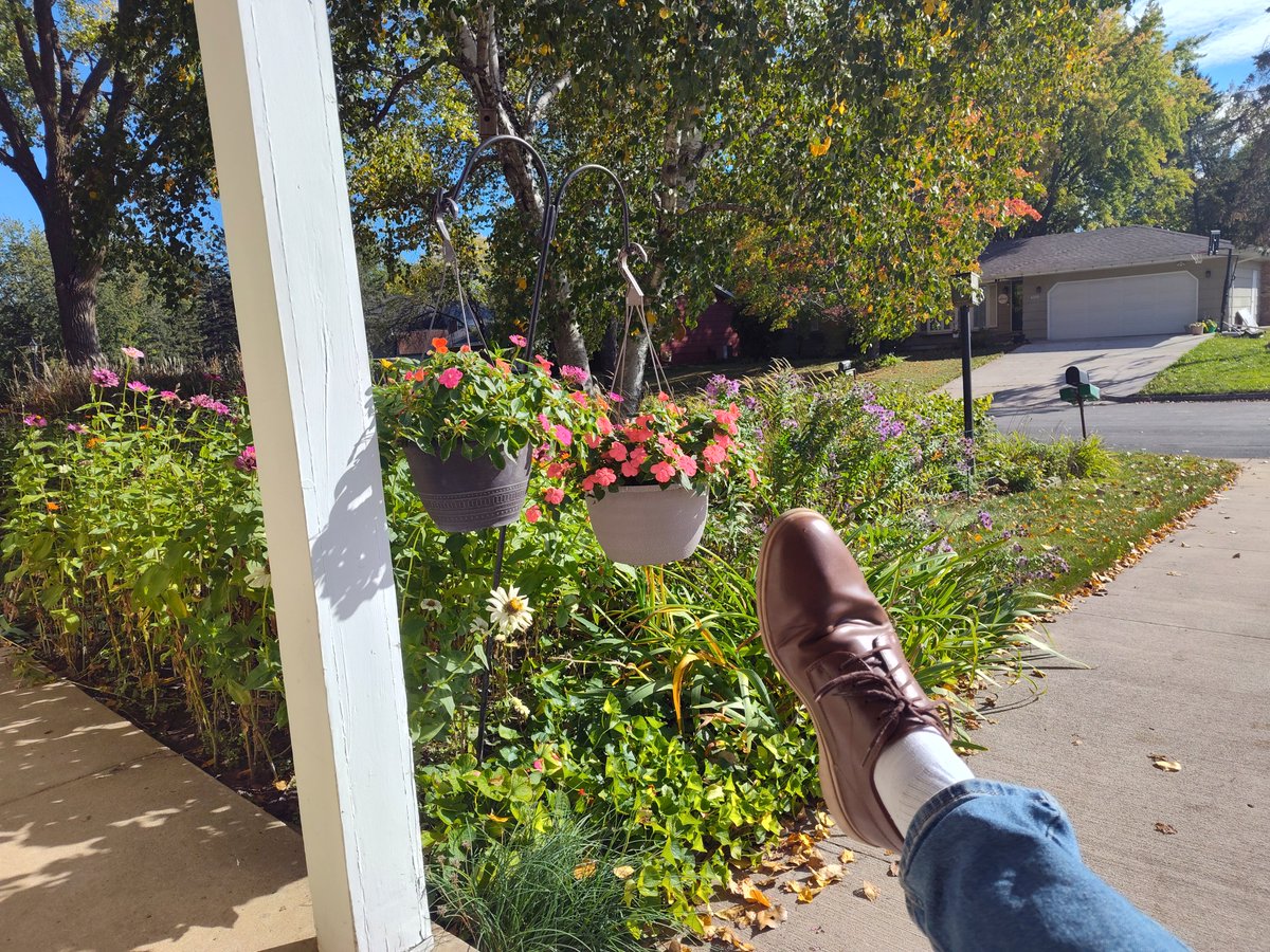GapYearMK's tweet photo. No pool, but beautiful afternoon in the sun with a negroni and cheese/crackers. https://t.co/mzdqdch33B