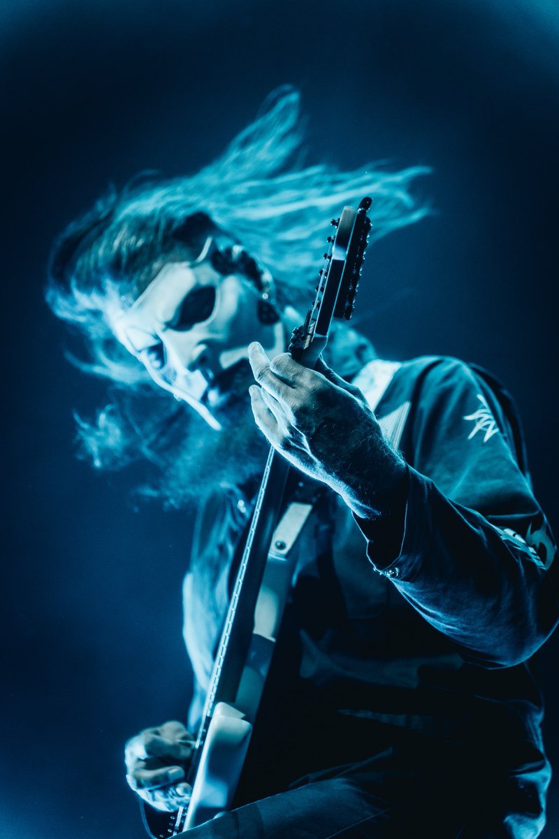 slipknot's tweet photo. Happy Birthday, Jim. ④ https://t.co/tyweD5cT4E