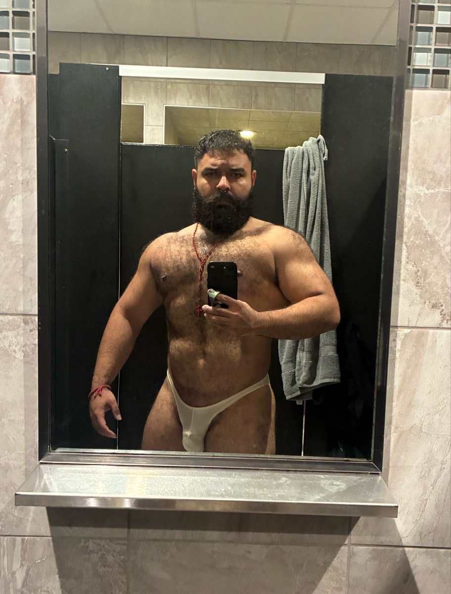 bullsada91's tweet photo. #locktober day 2🔒
I've been leaking a lot. https://t.co/rW6OfyPjrf