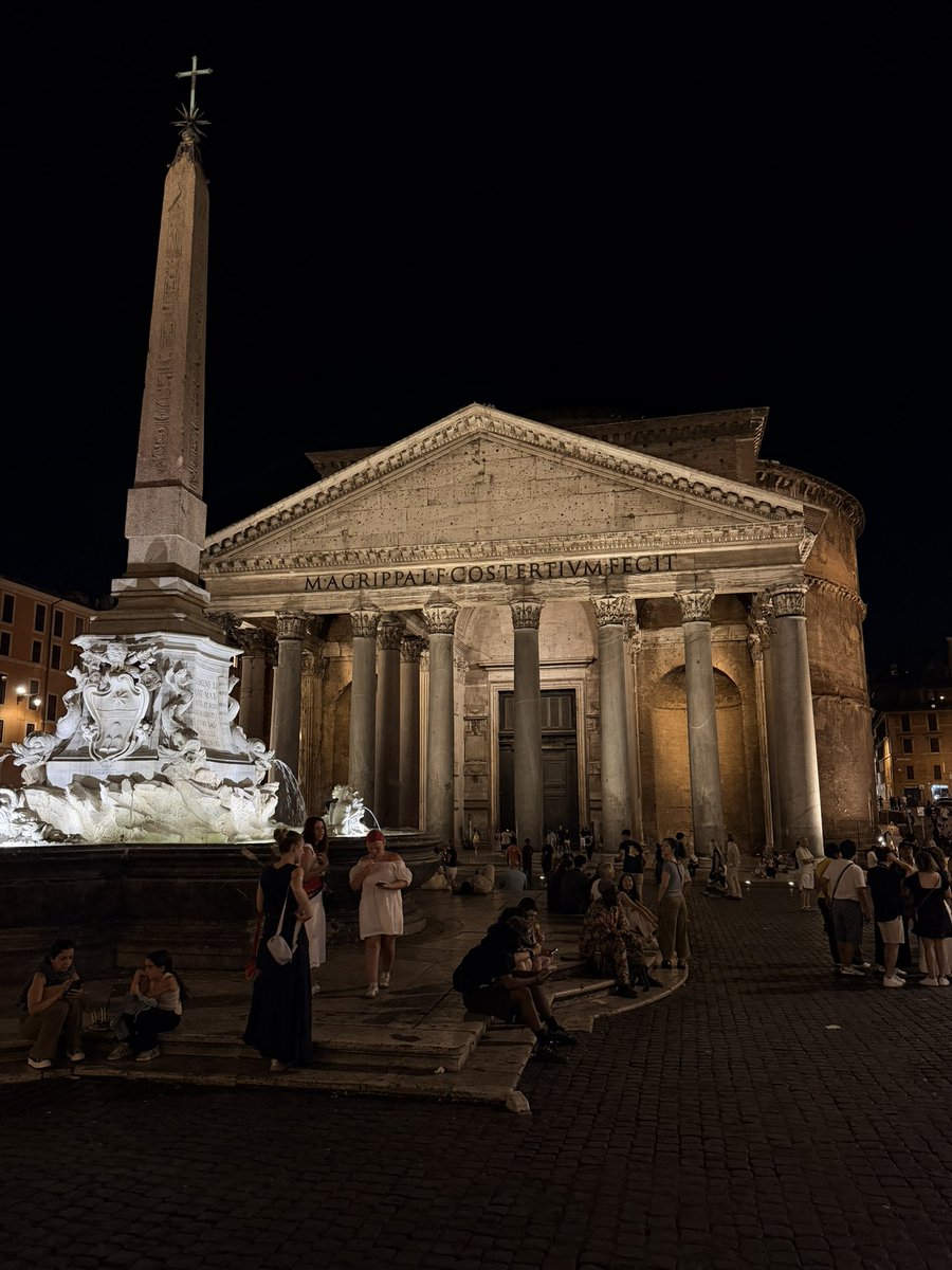 luccost4's tweet photo. Roma ti amo 🇮🇹 https://t.co/UDmHgdLCXt