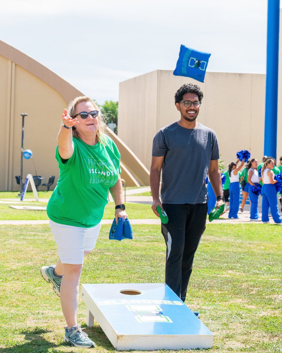 IslandCampus's tweet photo. Islander Family Weekend is here!π€π΄ Thereβs something special about sharing the Islander experience with the people who mean the most.π
#TAMUCC https://t.co/bwHqLZNfwr