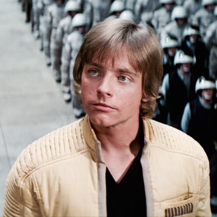 cupidcleric's tweet photo. Mike gay ass was imagining Will in Luke's outfit smh https://t.co/KYd6i58Krh