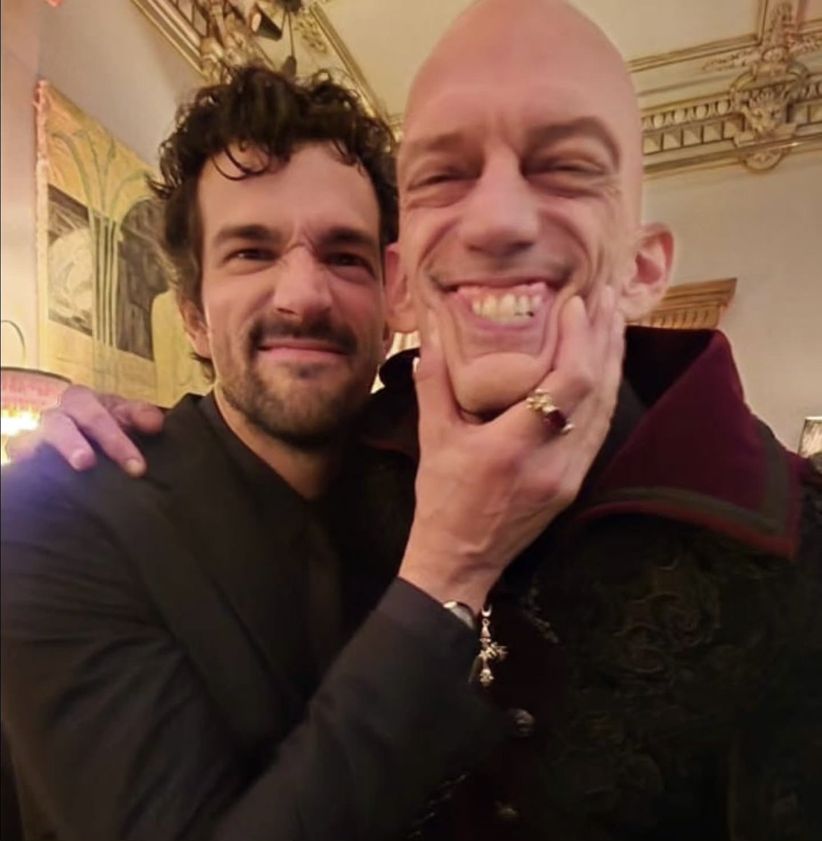bellaohp's tweet photo. Mr. Nas ♥️🕷️ #ahs13 https://t.co/zDxiER54Iv