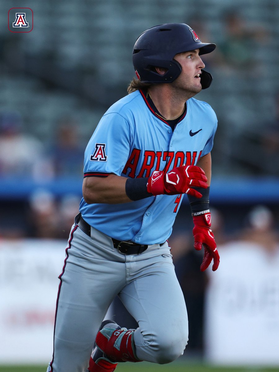 ArizonaBaseball's tweet photo. started the fall with a fiesta dub 💥 https://t.co/VkO3V6Cuyt