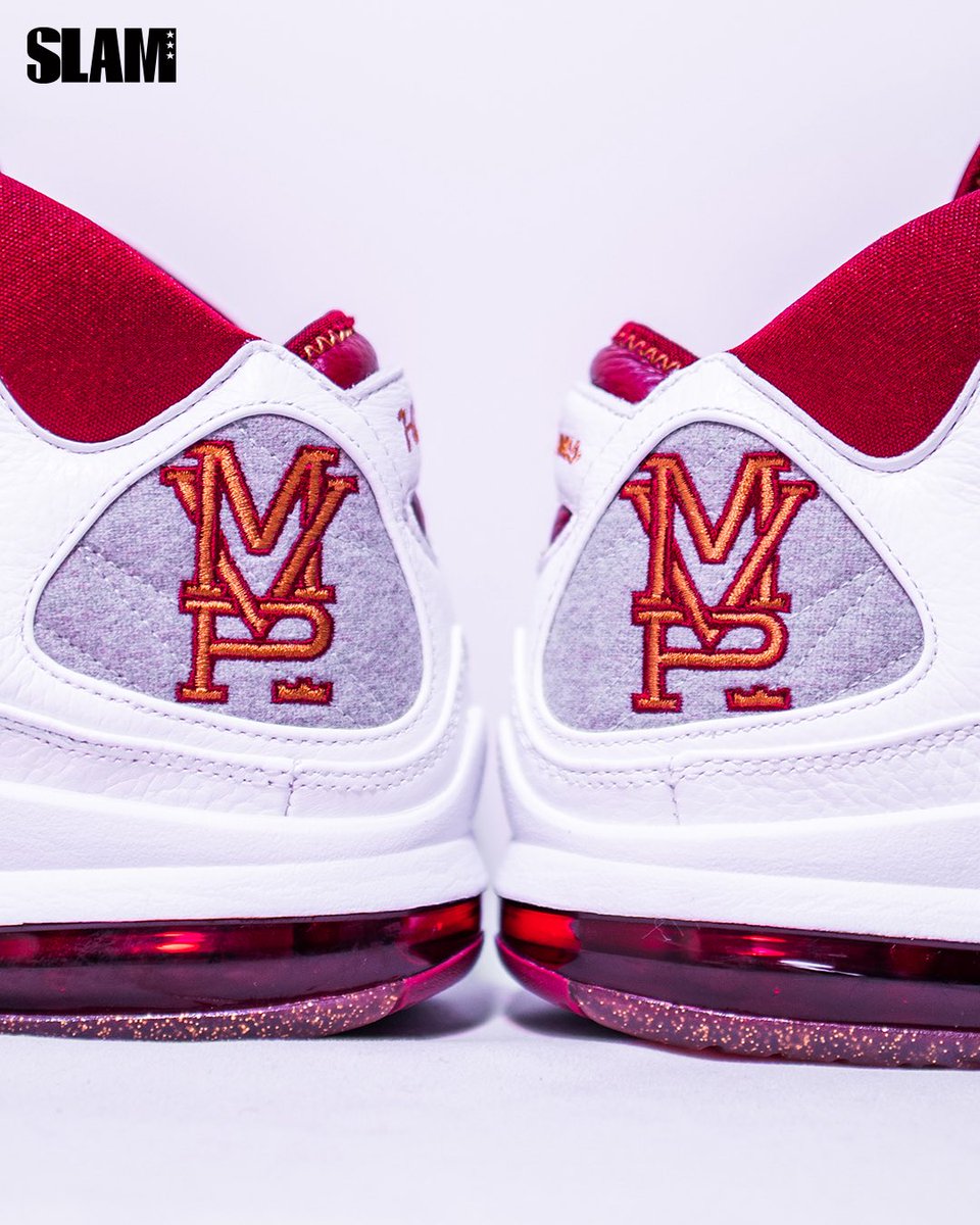 SLAMKicks's tweet photo. 16 years later with the “MVP” LeBron VII #FBF https://t.co/6uymxyzizb