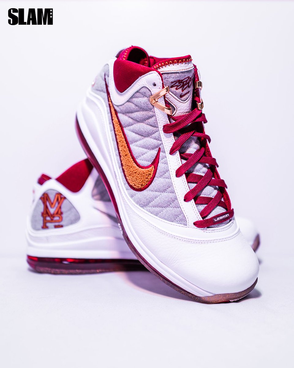SLAMKicks's tweet photo. 16 years later with the “MVP” LeBron VII #FBF https://t.co/6uymxyzizb
