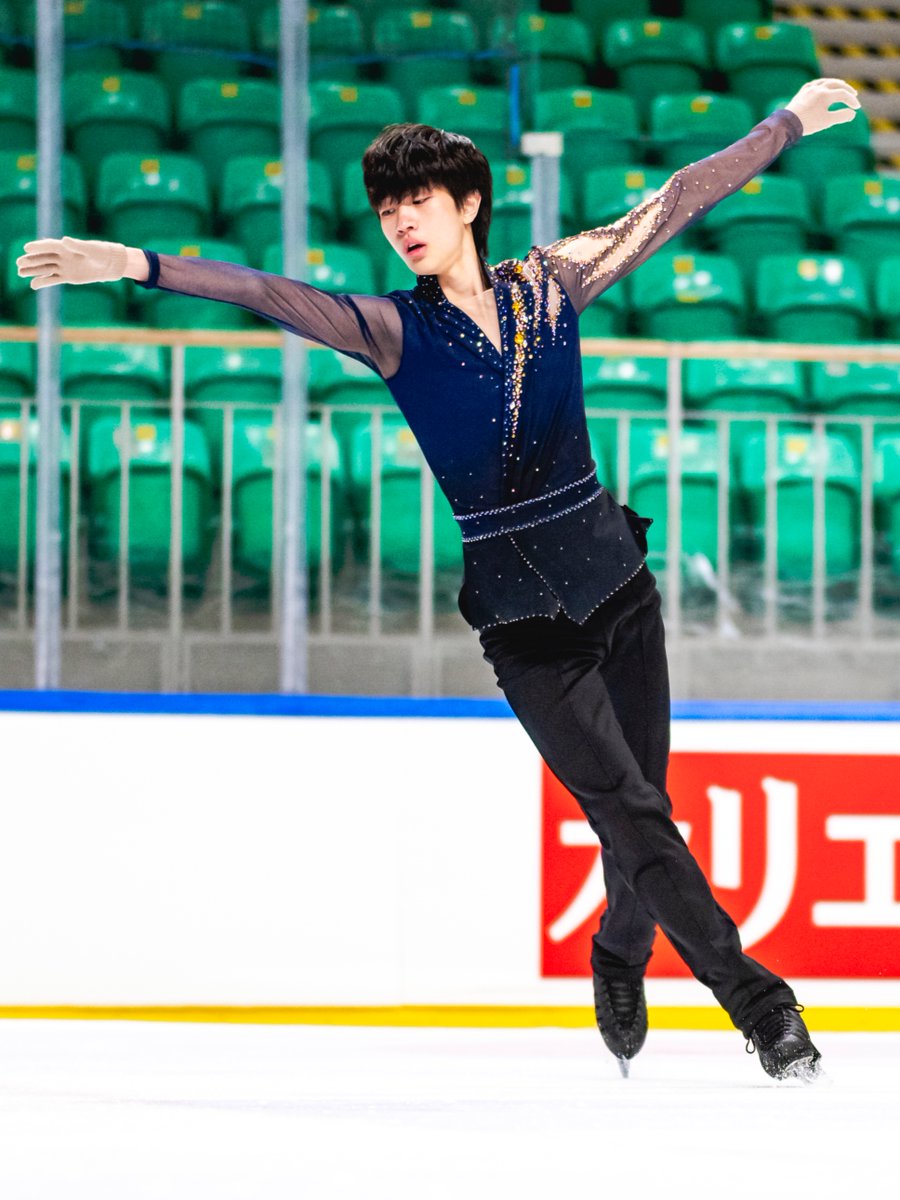 ISU_Figure's tweet photo. What a Men's showdown in Ljubljana! 🔥

🥇 Hiro Kaewtathip 
🥈 Jaekeun Lee
🥉 Taiga Nishino

History for Thailand 🙌 Hiro Kaewtathip climbs from third after the Short Program to take gold!

The Final is getting closer, and this result shakes up the standings 👀 Who's making it? Drop your predictions 👇

#FigureSkating