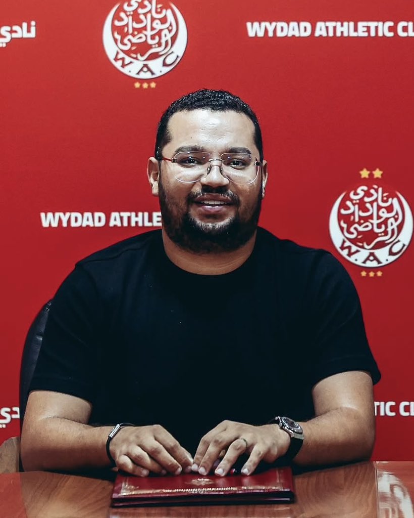 wydadshorts's tweet photo. 🚨 Le président Ibrahim Assari informe Paulo Sérgio qu’il doit remporter le prochain match, sinon il sera limogé. (Daidi SportTv) https://t.co/R4Phok1Cj1