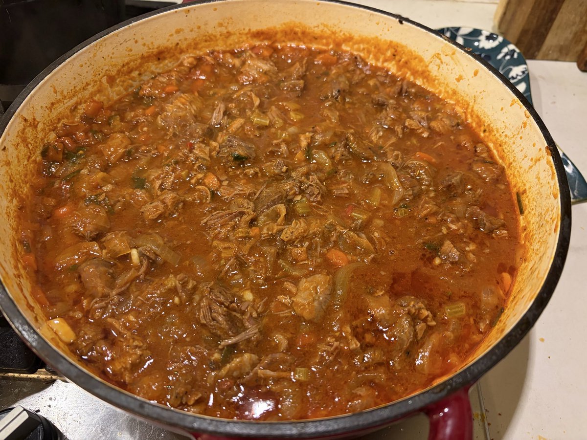 sfrantzman's tweet photo. Our slow cooked ragu with a bit of inspiration from à la Genovese napoletana
We used Osso Buco meat and a bit of chuck and other ingredients, I posted the recipe before in another post
Below is the final plated
#chezfrantzman https://t.co/1Ct3JXNWcx