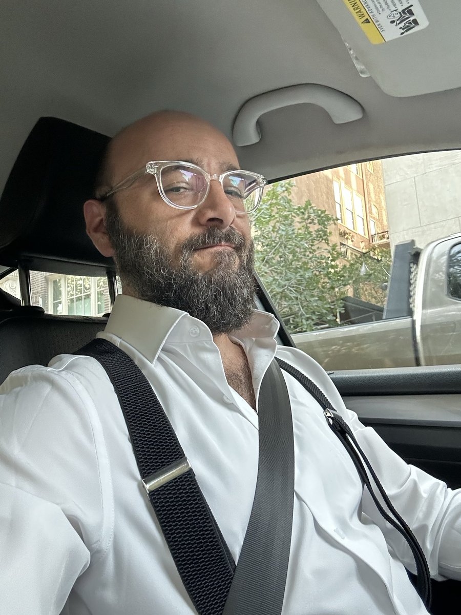 GrumpyCub523's tweet photo. Some times I wear (nice) clothes https://t.co/CsHSmu9Ygo