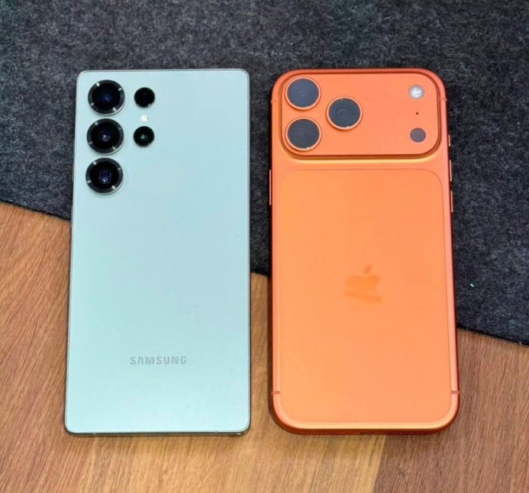 theyfwoc's tweet photo. iPhone or Samsung? https://t.co/DpAkYlDKIW